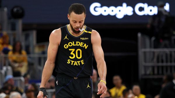 Curry Doubtful for Game 2 vs. Timberwolves