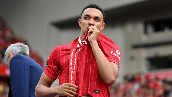 Alexander-Arnold Signs with Real Madrid