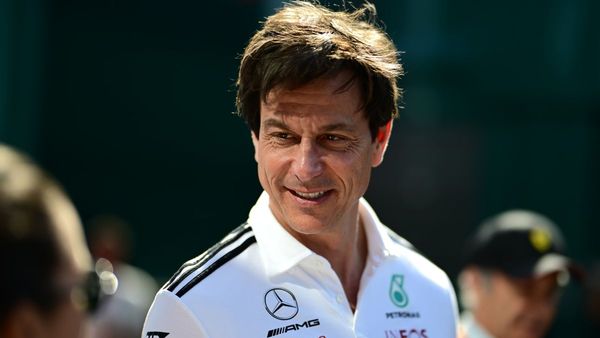 Wolff Supports Verstappen After Russell Incident