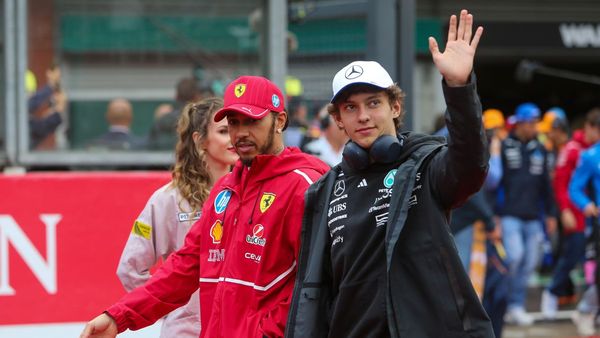 Hamilton Supports Antonelli at Mercedes