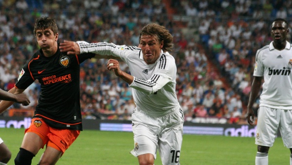 Who is Gabriel Heinze