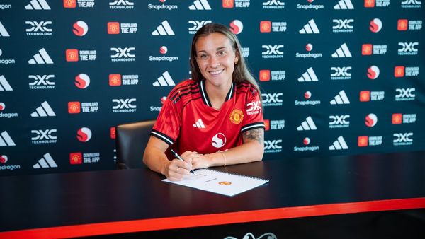 United Signs Julia Zigiotti Olme