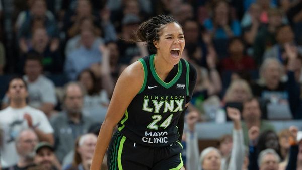 Lynx Extend Home Winning Streak with Strong Defence