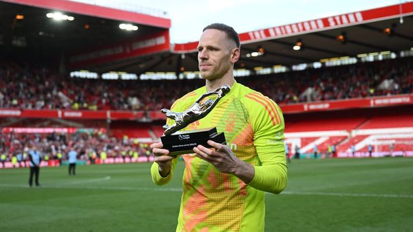 Matz Sels Extends Contract with Nottingham Forest