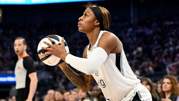 Seattle Storm Sign Tiffany Mitchell as Guard