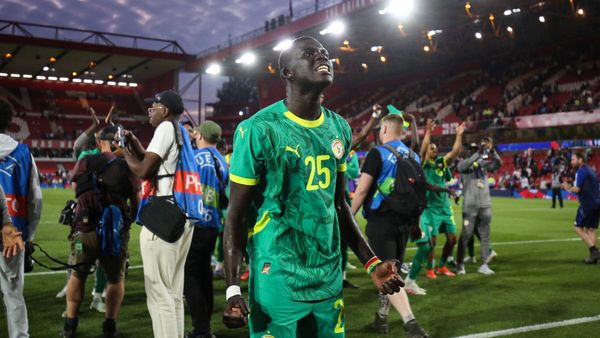 West Ham Signs Diouf from Slavia Prague