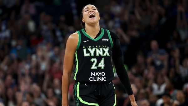 Collier Leads Lynx Over Liberty in Rematch