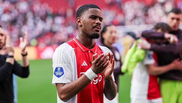 Chelsea Signs Jorrel Hato from Ajax