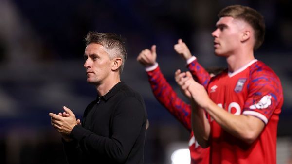 Ipswich Town Draws with Birmingham City in Opener