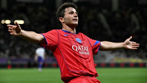 Neves' Hat-Trick Powers PSG Past Toulouse
