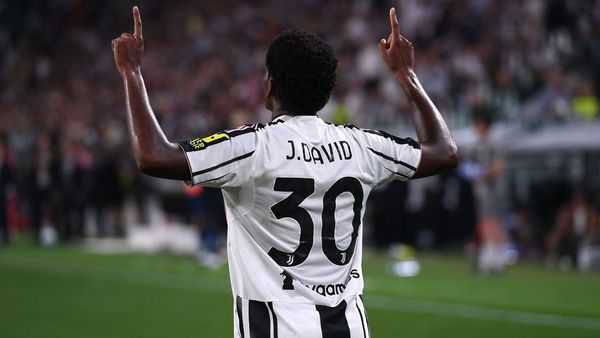 Juventus Beats Parma 2-0 in Serie A Opener Juventus Beats Parma 2-0 in Serie A Opener