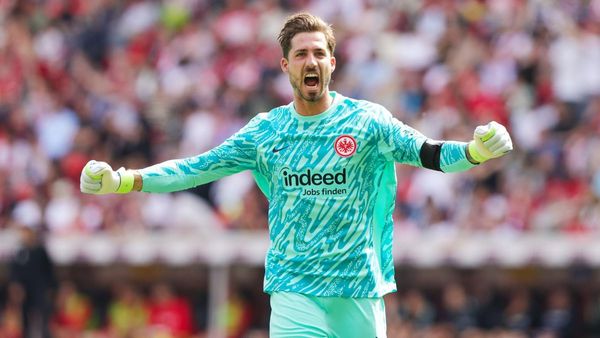 Trapp Moves from Eintracht to Paris FC