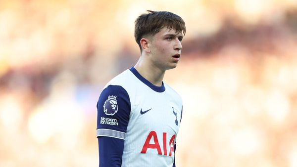 Mikey Moore Signs New Contract with Spurs