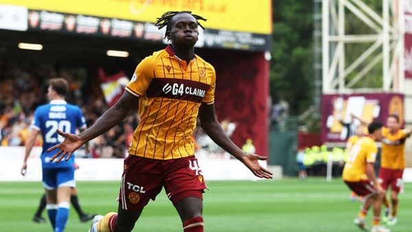 Longelo Rescues Draw for Motherwell Against Rangers