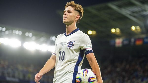 Forest Signs McAtee for £30m After Hutchinson