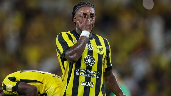 Bergwijn Shines in Al-Ittihad's Win Over Al-Fateh