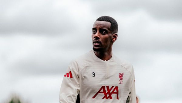 Slot Backs Isak After Liverpool Transfer