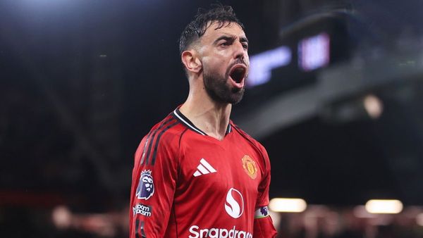 Fernandes Celebrated for His Role at United