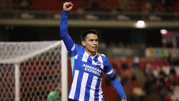 Gomez Stars for Brighton Before Chelsea Match