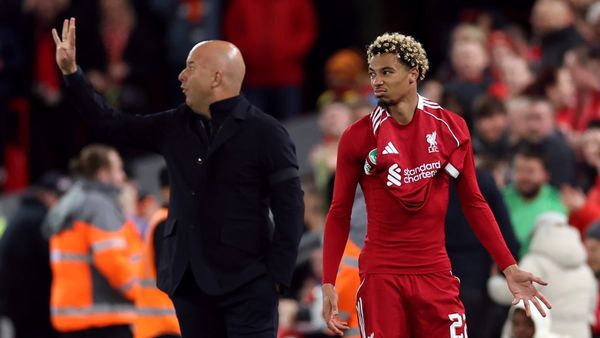 Liverpool Defeats Southampton 2-1 in EFL Cup