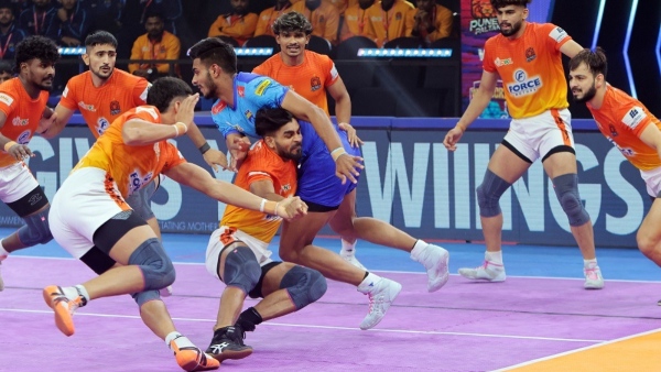 Puneri Paltan vs Bengal Warriorz PKL 12 Highlights Aditya Shinde s Super 10 Aslam Inamdar s Super Raid Power Paltan Past Warriorz