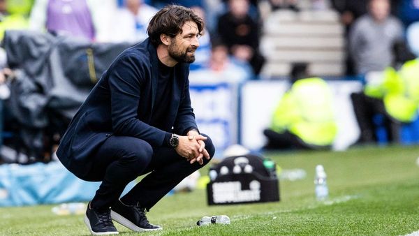 Thelwell Supports Martin Amid Rangers' Struggles