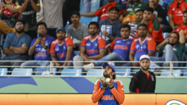 No Excuses at This Level Varun Chakaravarthy Calls Out India s Catching Woes in Asia Cup