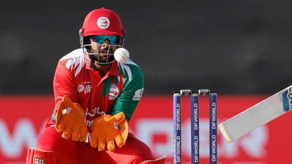 Asia Cup 2025 Kanpur s Vinayak Shukla idolizes MS Dhoni met two UP friends during India vs Oman clash