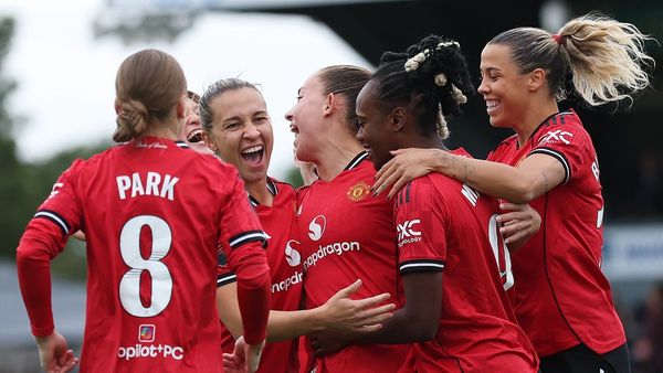 United and Arsenal Face Off in WSL Showdown