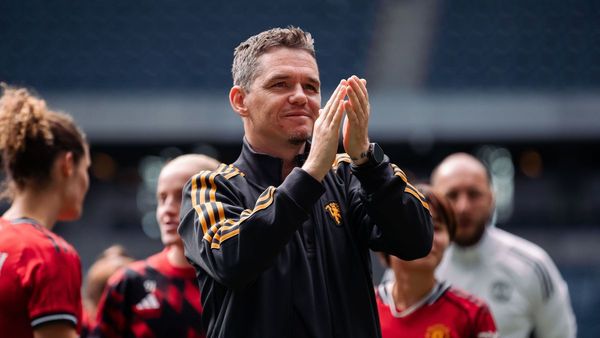 WSL Predictions: United vs. Arsenal Showdown