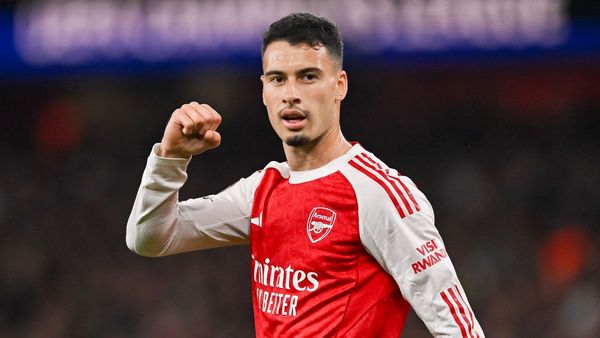 Martinelli Stars as Arsenal Beats Olympiacos 2-0