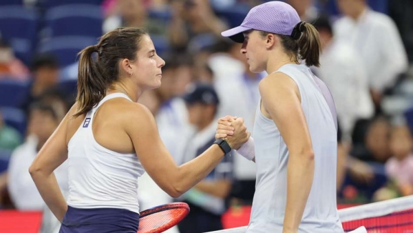 Emma Navarro and Iga Swiatek