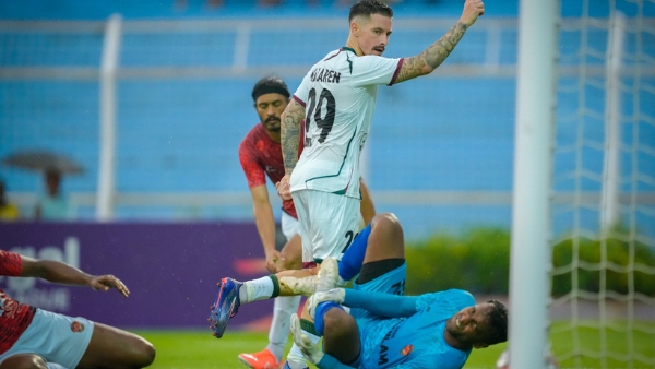 Mohun Bagan vs Gokulam Kerala LIVE Score  IFA Shield 2025  Jamie Maclaren Scores  MBSG 5-1 GKFC