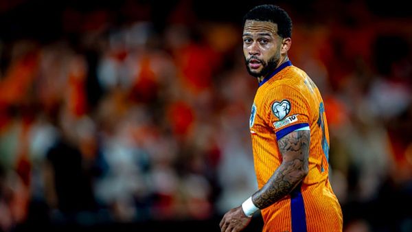 Depay Delayed from Netherlands Duty After Theft