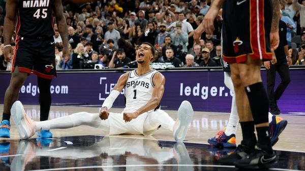 Spurs and Thunder Remain Unbeaten in NBA