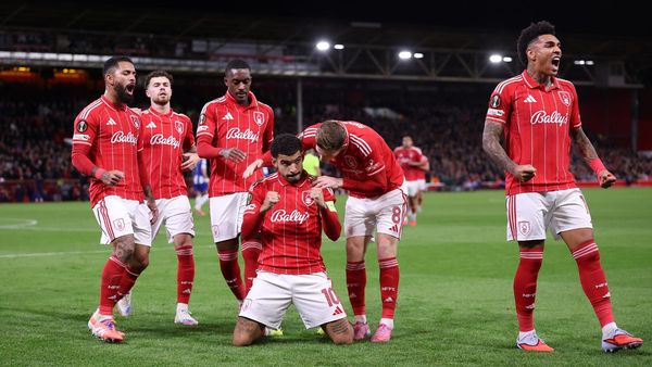 Dyche Leads Nottingham Forest to Victory Over Porto