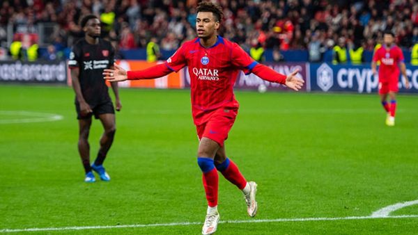 PSG Thrashes Bayer Leverkusen 7-2 PSG Thrashes Bayer Leverkusen 7-2