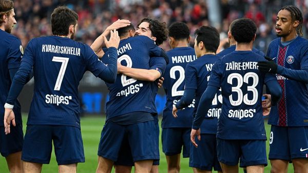 PSG Beats Brest 3-0 to Top Ligue 1