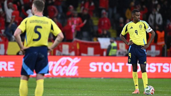 Sweden's World Cup Hopes Dim After Loss