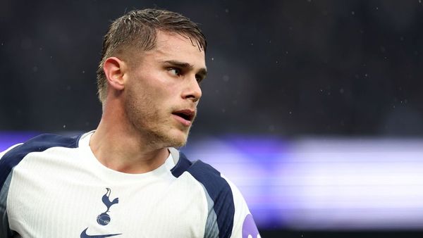 Van de Ven Reflects on Spurs' Defeat