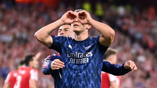 Trossard Denies Arsenal Exit Rumours