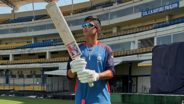 WPL 2026 Auction RCB miss out Anushka Sharma as Player joins Gujarat Giants