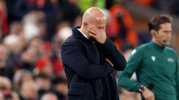 Slot Supports Liverpool Players Amid Struggles