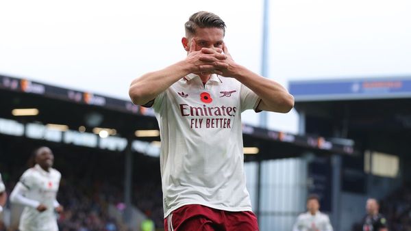 Arsenal Triumphs Over Burnley 2-0