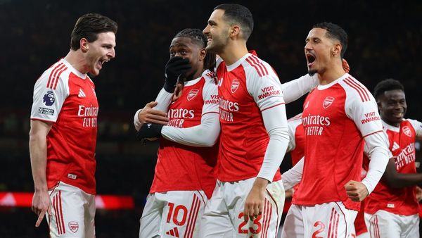 Arsenal Faces Chelsea in Premier League Showdown