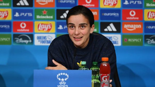 Slegers Prepares for Bayern Clash in Champions League