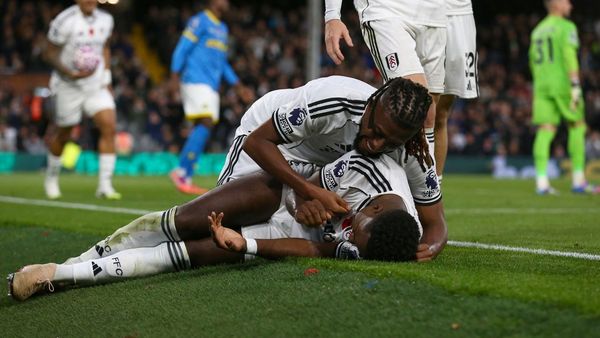 Fulham Beats Wolves 3-0 to End Streak