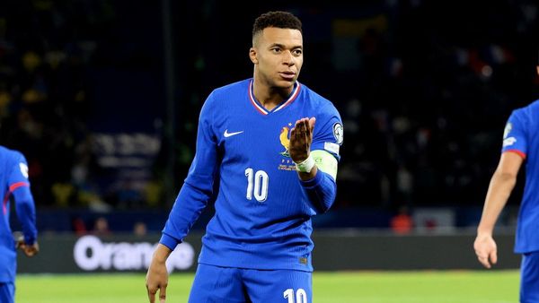 Deschamps on Mbappe's Injury Risk