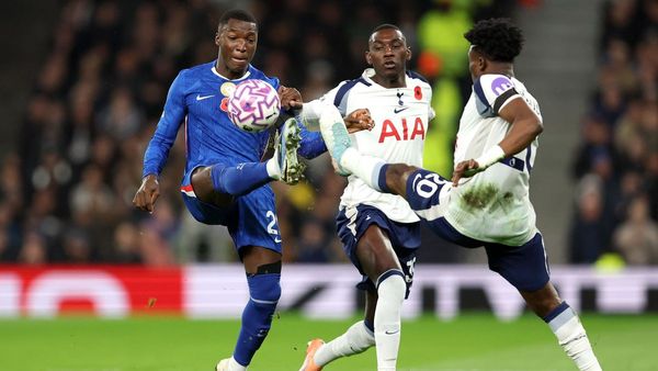 Caicedo Named Among Top Defensive Midfielders