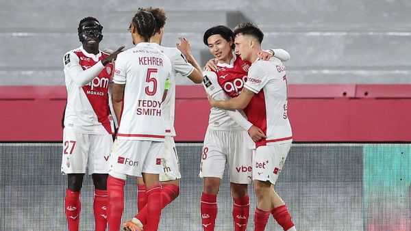 Monaco Triumphs Over PSG with Minamino's Goal